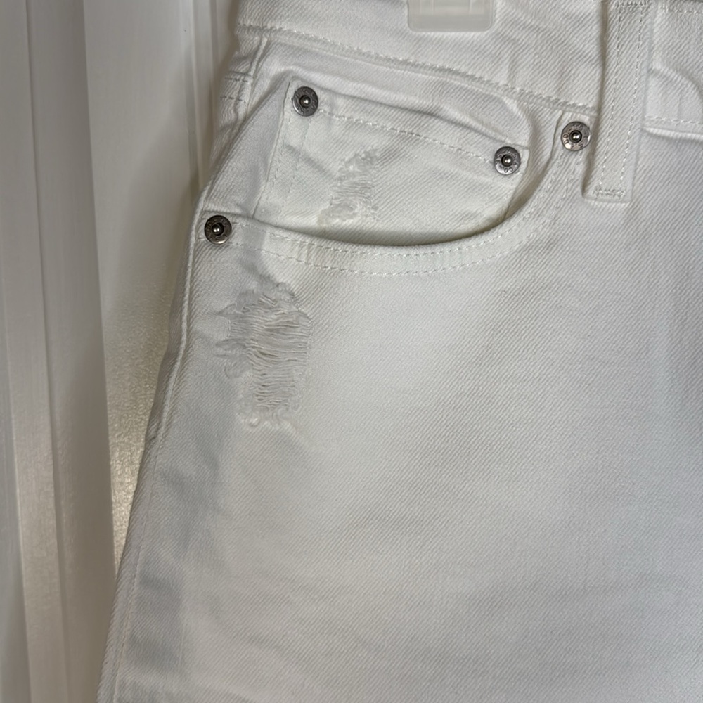 Levi's Mid Rise Mid Length Denim Shorts Women's Size 31 - Picture 4 of 13